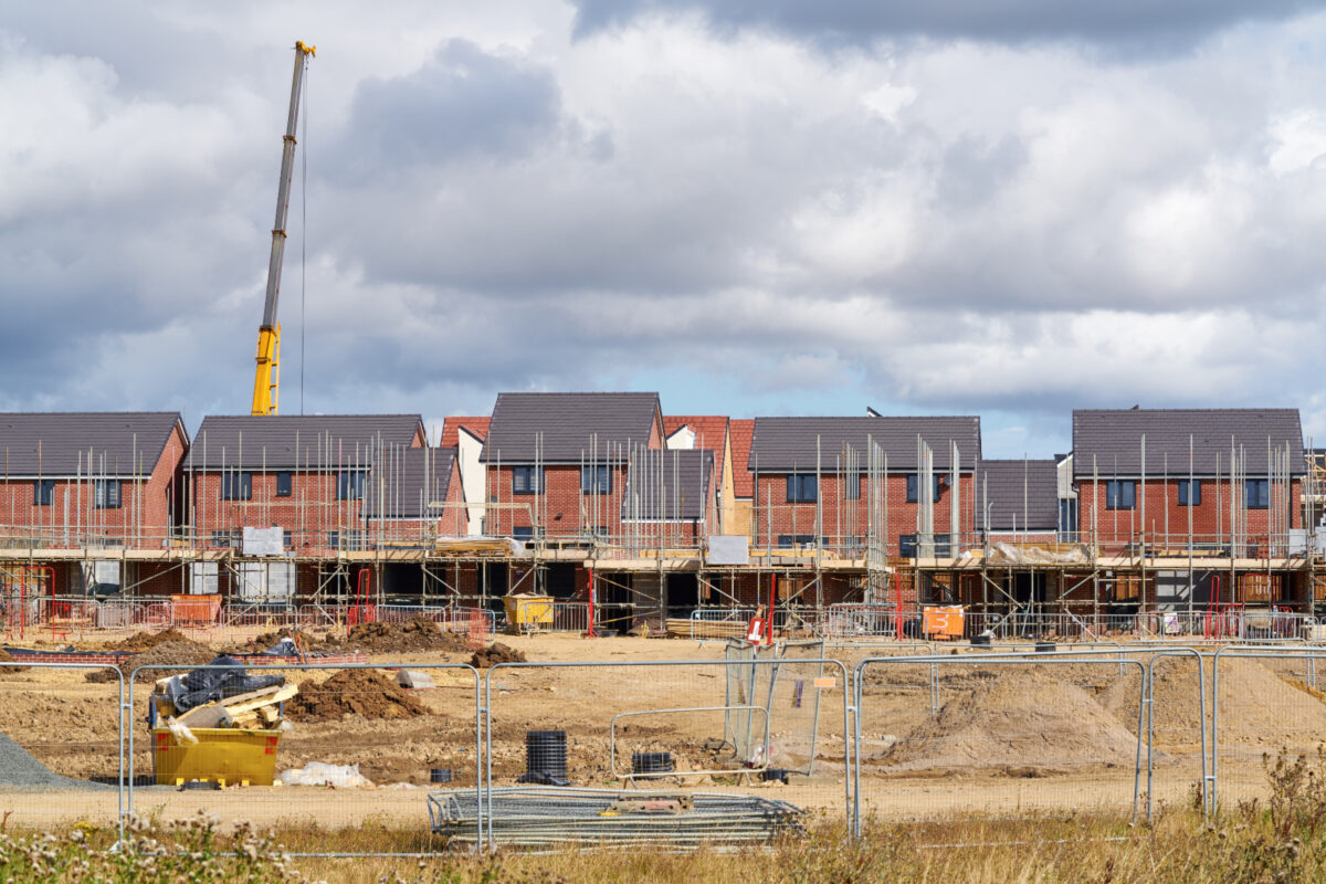 Planning permissions for new homes at lowest level in over a decade ...